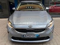 Begagnad Kia Ceed 120 HK (88 kW) 2021 Grå Halvkombi