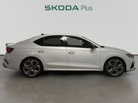Usado Skoda Octavia RS 200 CV (147 kW) 2021 Blanco
