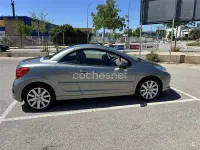 Usado Peugeot 207 CC 120 CV (88 kW) 2008 Gris / plata Descapotable