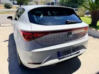 Usado Seat Leon Style 116 CV (85 kW) 2025 Blanco Berlina