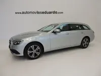 Usado Mercedes E220 194 CV (142 kW) 2022 Gris / plata Familiar