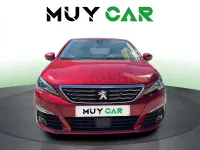 Usado Peugeot 308 Allure 130 CV (95 kW) 2018 Rojo Berlina