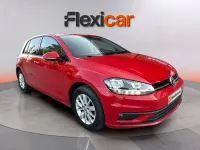 Usado VW Golf VII Advance 110 CV (80 kW) 2018 Rojo Berlina