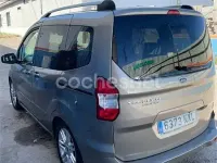 Usado Ford Tourneo Courier Titanium 100 CV (73 kW) 2019 Beige Monovolumen