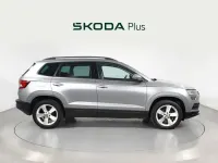 Usado Skoda Karoq Ambition 115 CV (84 kW) 2021 Gris SUV