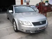 Usado VW Phaeton 225 CV (165 kW) 2006 Gris / plata Berlina
