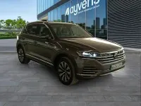 Usado VW Touareg Elegance 381 CV (280 kW) 2021 Gris / plata SUV