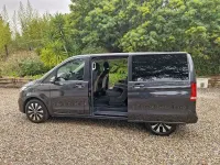 Usado Mercedes V250 Avantgarde 190 CV (139 kW) 2022 Gris / plata Monovolumen