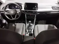 Usado VW T-Roc 110 CV (80 kW) 2024 Rojo SUV