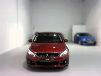 Usado Peugeot 308 SW Allure 131 CV (96 kW) 2021 Granate Familiar
