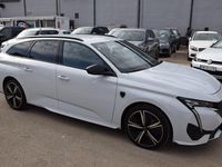 Usado Peugeot 308 SW GT 130 CV (95 kW) 2024 Blanco Familiar