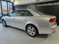 Usado Audi A4 163 CV (119 kW) 2006 Gris / plata Berlina