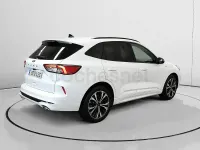Usado Ford Kuga ST-Line X 150 CV (110 kW) 2022 Blanco SUV