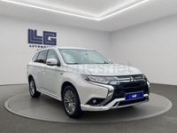 Usado Mitsubishi Outlander P-HEV Motion 224 CV (164 kW) 2019 Blanco SUV