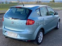 Usado Seat Altea Ecomotive 105 CV (77 kW) 2010 Azul Monovolumen