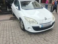 Usado Renault Mégane Authentique 85 CV (62 kW) 2010 Blanco Berlina
