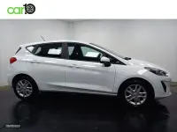 Usado Ford Fiesta Trend 75 CV (55 kW) 2021 Blanco Utilitario