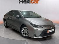 Usado Toyota Corolla Advance 122 CV (89 kW) 2021 Gris Berlina