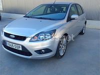 Usado Ford Focus Titanium 109 CV (80 kW) 2009 Gris / plata Berlina