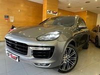 Usado Porsche Cayenne Turbo S 570 CV (419 kW) 2015 Gris metalizado SUV