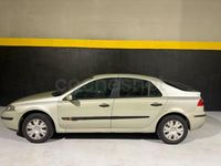 Usado Renault Laguna II Authentique 100 CV (73 kW) 2004 Gris / plata Berlina