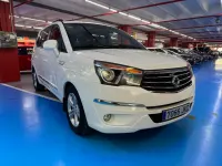Usado SsangYong Rodius Limited 178 CV (130 kW) 2015 Blanco Monovolumen