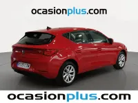 Usado Seat Leon Reference 110 CV (80 kW) 2022 Rojo Utilitario