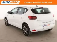 Usado Dacia Sandero Expression 91 CV (66 kW) 2024 Blanco Utilitario