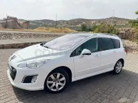Usado Peugeot 308 SW Business-Line 120 CV (88 kW) 2014 Blanco Familiar