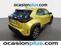 Usado Toyota Yaris Active 116 CV (85 kW) 2024 Oro Utilitario