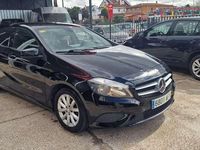 Usado Mercedes A180 Urban 109 CV (80 kW) 2013 Negro Utilitario