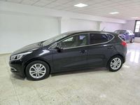 Usado Kia Ceed 90 CV (66 kW) 2014 Negro Utilitario