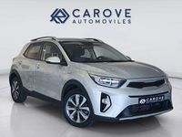 Usado Kia Stonic 100 CV (73 kW) 2022 Gris / plata SUV
