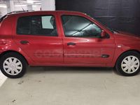 Usado Renault Clio II Expression 85 CV (62 kW) 2006 Granate Berlina