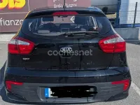 Usado Kia Rio 84 CV (61 kW) 2016 Negro Utilitario
