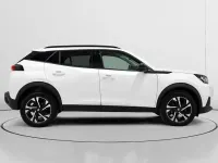 Usado Peugeot 2008 Allure 110 CV (80 kW) 2022 Blanco SUV