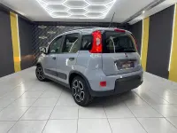 Usado Fiat Panda 70 CV (51 kW) 2022 Gris / plata Utilitario