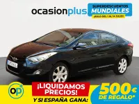 Usado Hyundai Elantra GLS 132 CV (97 kW) 2012 Negro Berlina