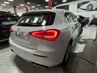 Usado Mercedes A180 136 CV (100 kW) 2020 Blanco Berlina