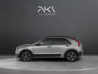 Usado Kia Niro 129 CV (94 kW) 2025 Gris SUV
