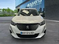 Usado Peugeot 2008 Allure 131 CV (96 kW) 2022 Blanco SUV