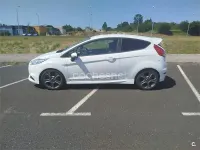 Usado Ford Fiesta ST 182 CV (133 kW) 2015 Blanco Utilitario