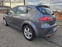 Usado Seat Leon Style 110 CV (80 kW) 2013 Plateado Utilitario