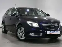 Usado Opel Insignia Selective 131 CV (96 kW) 2013 Azul Familiar