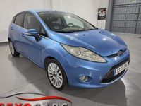 Usado Ford Fiesta Ghia 97 CV (71 kW) 2009 Azul Utilitario