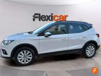 Usado Seat Arona Ecomotive 95 CV (69 kW) 2018 Gris SUV