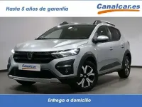 Usado Dacia Sandero Essentiel 91 CV (66 kW) 2021 Gris Utilitario