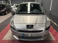 Usado Peugeot 5008 Allure 115 CV (84 kW) 2013 Gris / plata Monovolumen