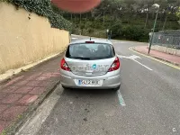 Usado Opel Corsa 85 CV (62 kW) 2012 Gris / plata Utilitario