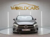 Usado Mercedes A180 116 CV (85 kW) 2019 Gris Berlina